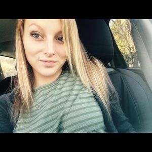 Meet your Posher, Alisha